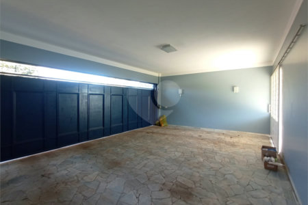 Casa à venda com 3 suítes em Vila Nastri, Itapetininga, SP