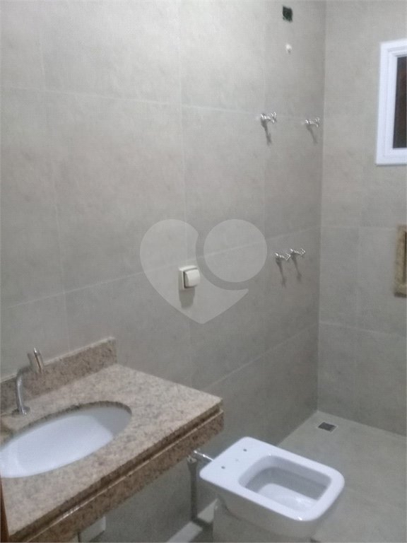 Casa à venda com 3 quartos, sendo 1 suíte,  em Loteamento Jardim Solares, Atibaia, SP