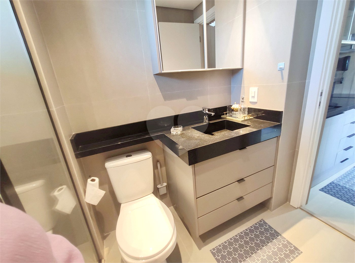Apartamento à venda ou para alugar com 1 suíte em Pinheiros, São Paulo, SP