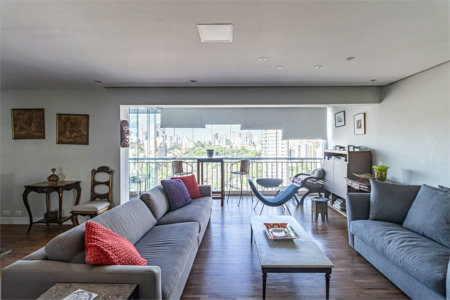 Apartamento à venda com 3 quartos, sendo 1 suíte,  em Pinheiros, São Paulo, SP