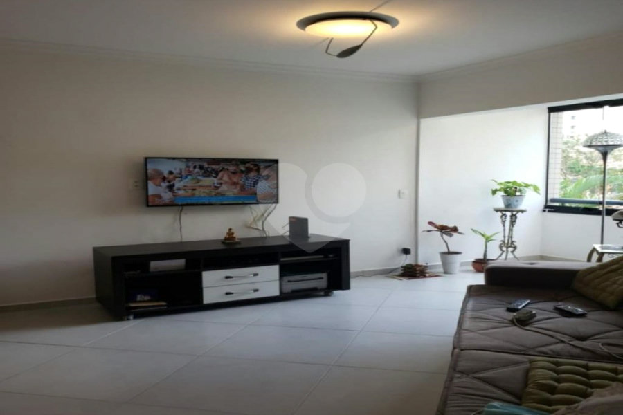 Apartamento à venda com 3 quartos, sendo 1 suíte, em Santana, São Paulo, SP