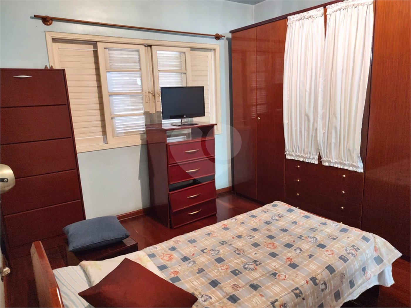 Casa à venda com 3 quartos, sendo 2 suítes, em Vila Nivi, São Paulo, SP