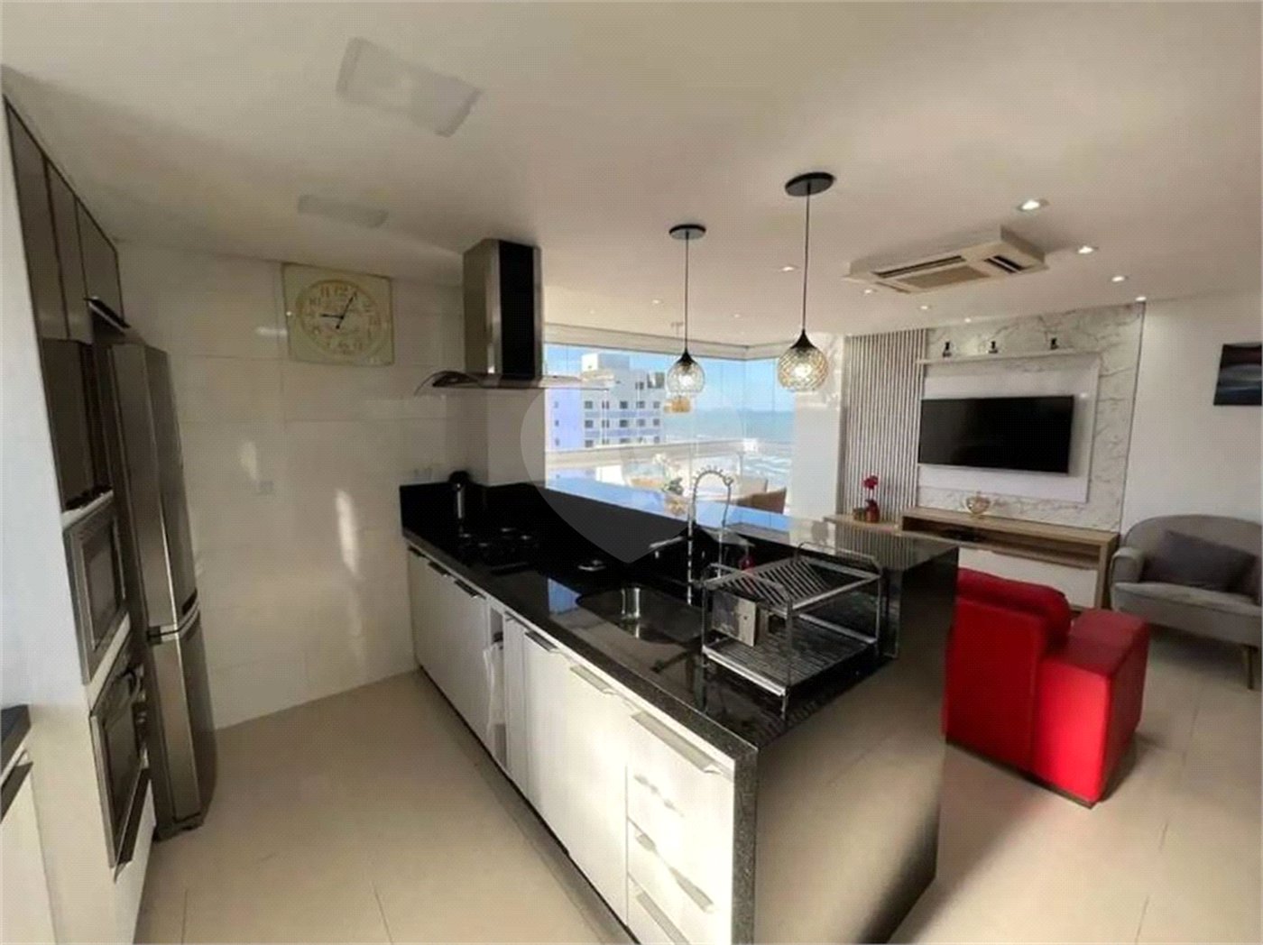 Duplex à venda com 3 suítes em Caiçara, Praia Grande, SP