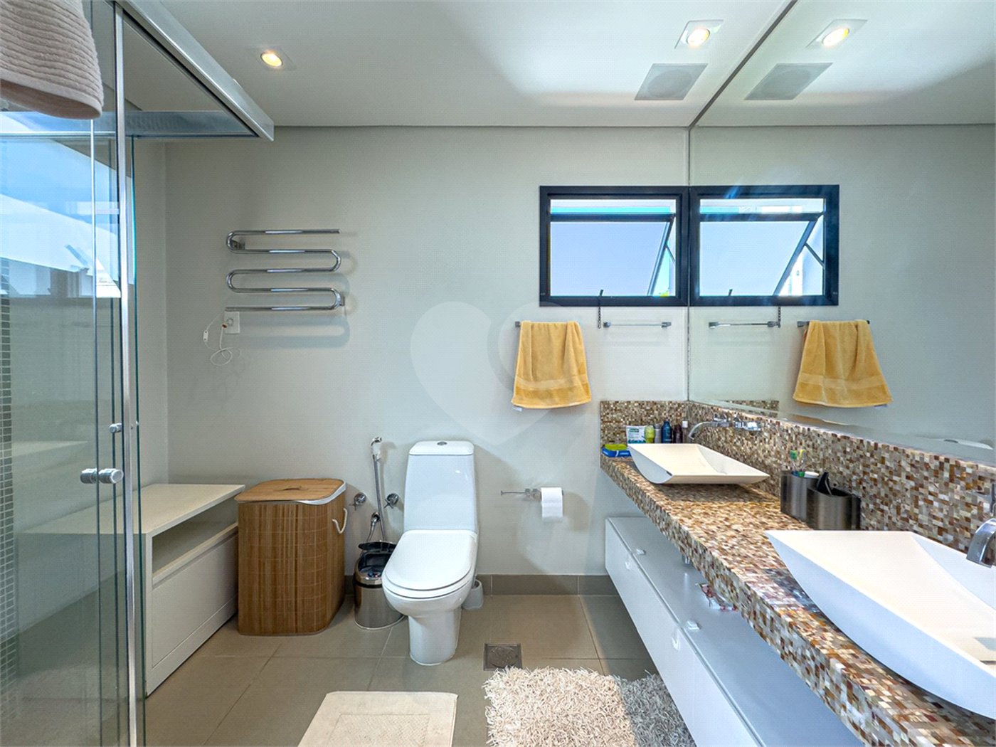 Apartamento à venda com 3 suítes em Sumarezinho, São Paulo, SP