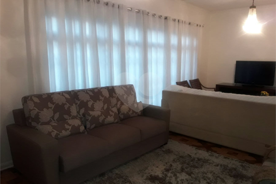 Sobrado à venda com 3 quartos, sendo 1 suíte, em Vila Paulicéia, São Paulo, SP