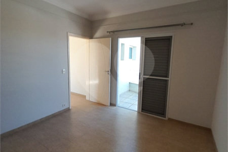 Casa à venda com 4 quartos, sendo 3 suítes, no condomínio Residencial Terras de Vinhedo, Vinhedo - SP