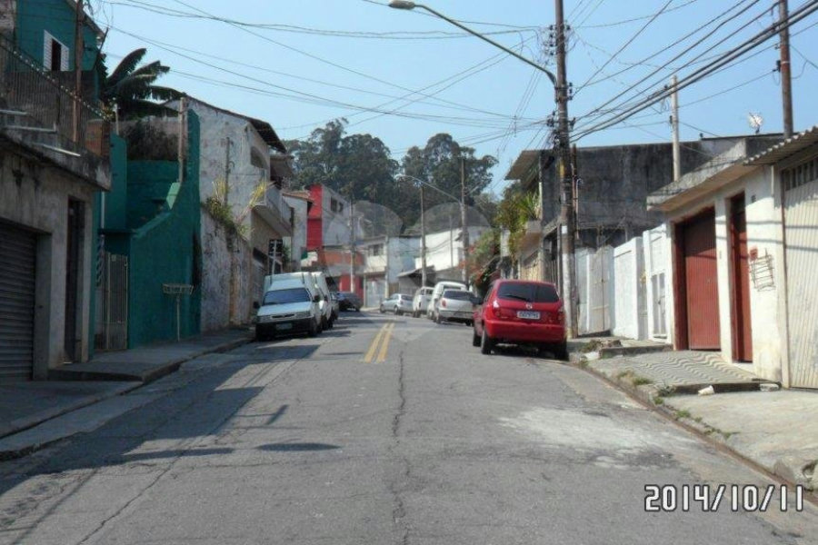 Sobrado à venda com 3 quartos em Jardim Peri, São Paulo, SP