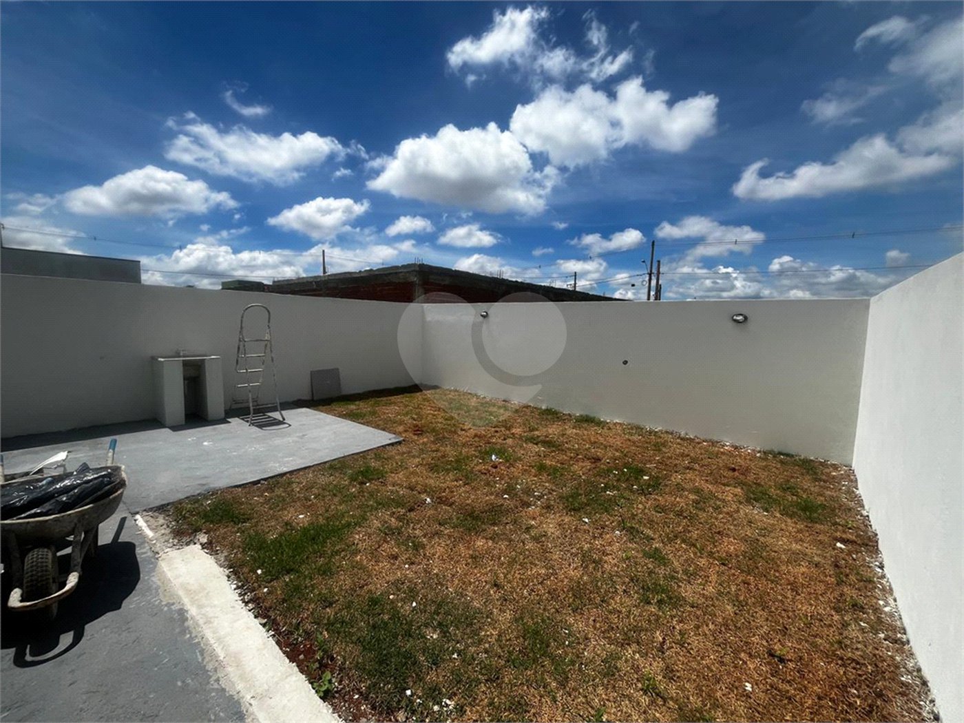 Casa à venda com 2 quartos em Parque Itapê, Itapetininga, SP