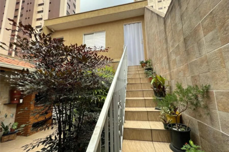 Sobrado à venda com 4 quartos, sendo 1 suíte, em Ipiranga, São Paulo, SP