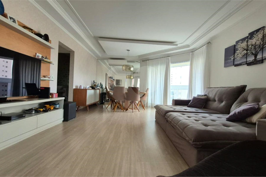 Apartamento à venda com 3 suítes em Santa Terezinha, São Paulo, SP