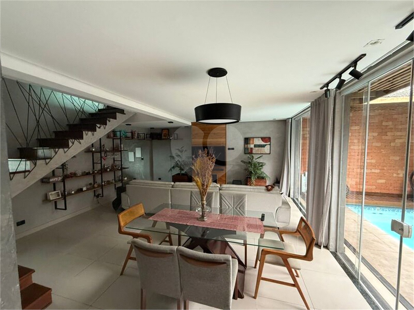 Casa à venda com 3 suítes em Taboão, São Roque, SP