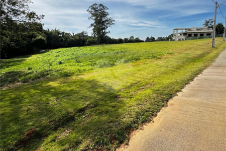 Terreno à venda no condomínio Mirantes de Itupararanga, Piedade - SP