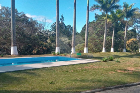 Chácara à venda com 2 suítes em Chácara Fernão Dias, Bragança Paulista, SP