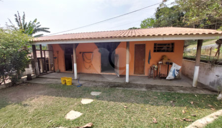 Sítio à venda com 2 quartos no Centro, Piracaia, SP