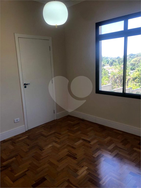 Casa à venda com 4 quartos, sendo 2 suítes,  em Horto Florestal, São Paulo, SP