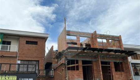 Apartamento à venda com 3 quartos, sendo 1 suíte,  em Chora Menino, São Paulo, SP
