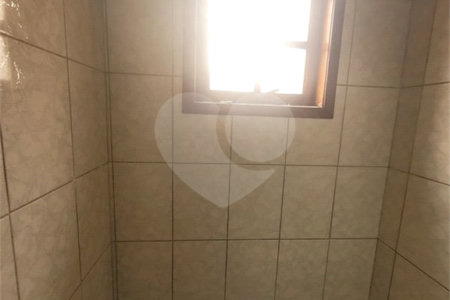 Casa à venda com 3 quartos, sendo 1 suíte, em Vila Vitório Mazzei, São Paulo, SP