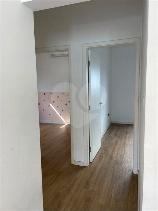 Casa à venda com 3 quartos, sendo 1 suíte, no condomínio Villaggio DI Itaici, Indaiatuba - SP