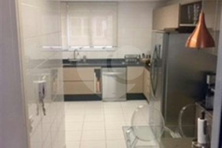 Apartamento à venda com 3 suítes em Campo Belo, São Paulo, SP