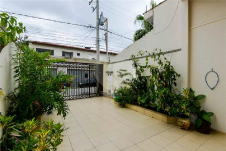 Casa à venda com 3 quartos, sendo 1 suíte, em Parque Continental I, Guarulhos, SP