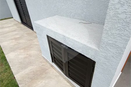 Casa à venda com 3 quartos, sendo 1 suíte, em Loteamento Parque Serras de Atibaia I, Atibaia, SP