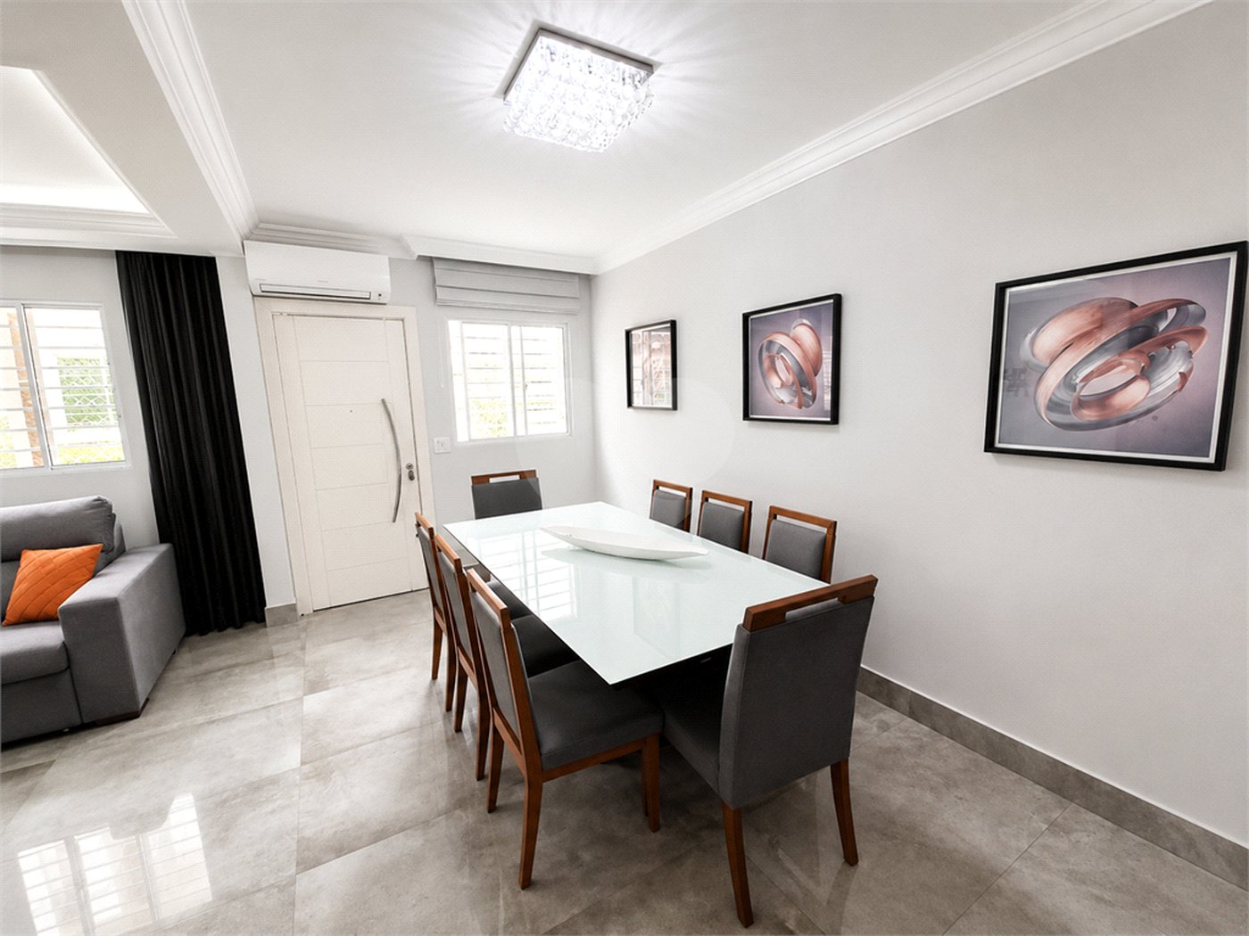 Casa à venda com 3 quartos, sendo 1 suíte, em Vila Guilherme, São Paulo, SP