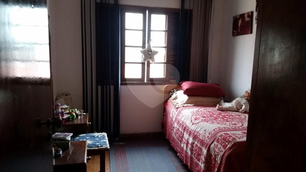 Casa à venda com 3 quartos em Horto, São Paulo, SP