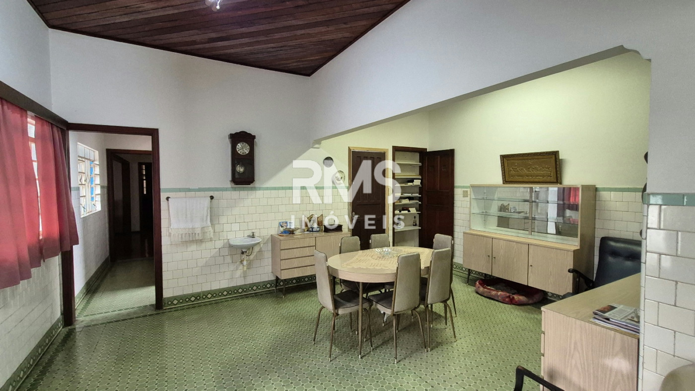 Casa à venda com 3 quartos no Centro, Itu, SP