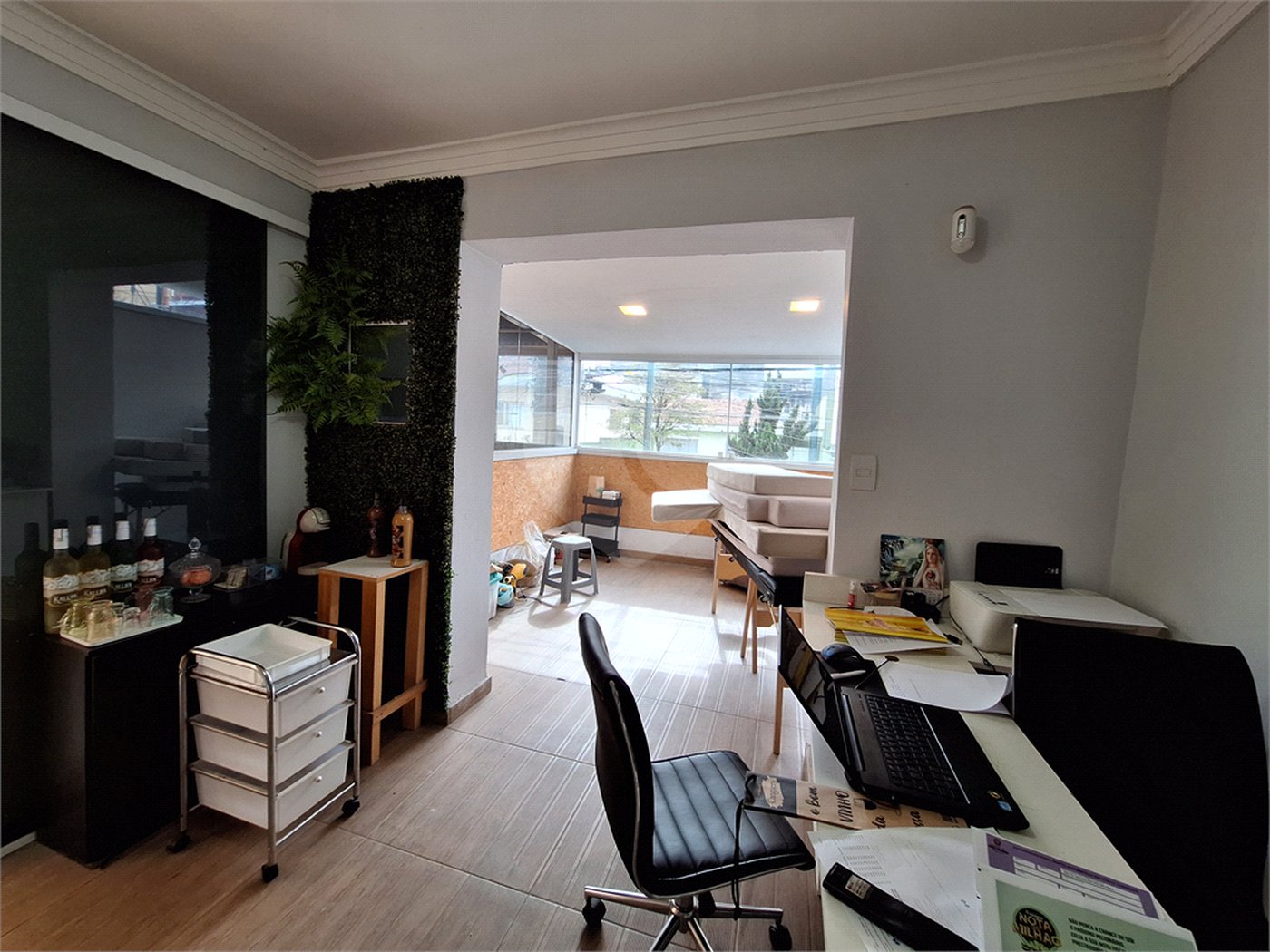 Casa à venda com 3 quartos, sendo 1 suíte, em Chora Menino, São Paulo, SP