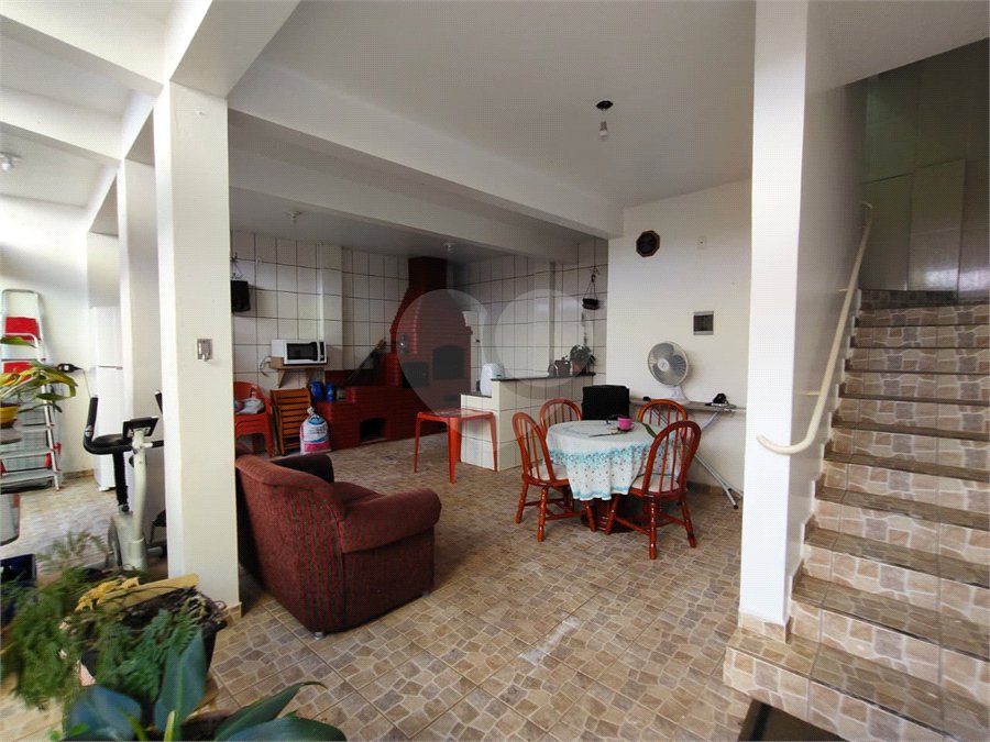 Casa à venda com 5 quartos, sendo 3 suítes, no Centro, Itapetininga, SP