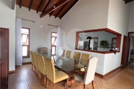 Casa à venda com 5 suítes em Aruã, Mogi das Cruzes, SP