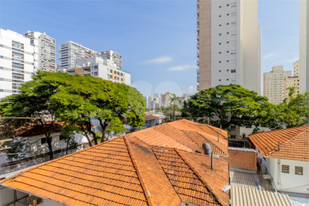 Apartamento à venda com 3 quartos, sendo 1 suíte,  em Cidade Monções, São Paulo, SP