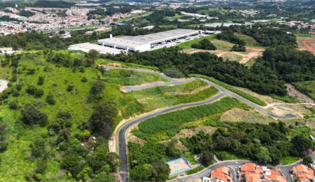 Terreno à venda no condomínio Jardim Steck, Louveira - SP