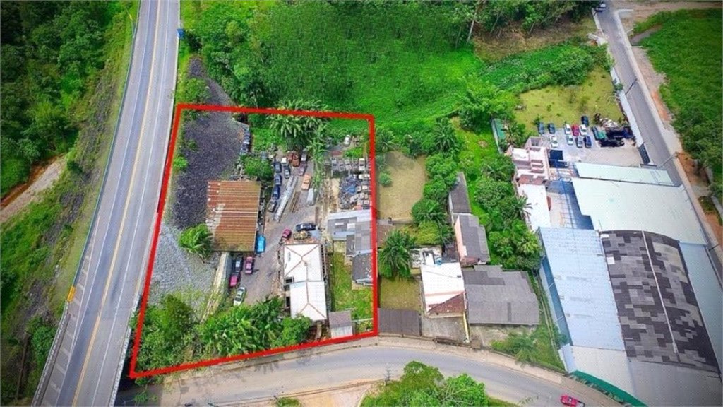 Terreno para alugar com 2 quartos, sendo 1 suíte, em Roncon, Ribeirão Pires, SP
