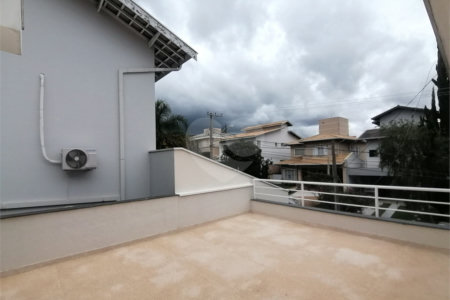Casa para alugar com 3 quartos, sendo 1 suíte, no condomínio Recanto dos Paturis, Vinhedo - SP