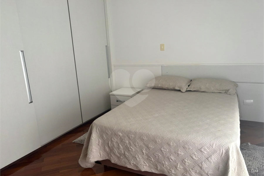 Casa à venda com 4 quartos, sendo 3 suítes, no condomínio Parque Itatiaia, Mairiporã - SP