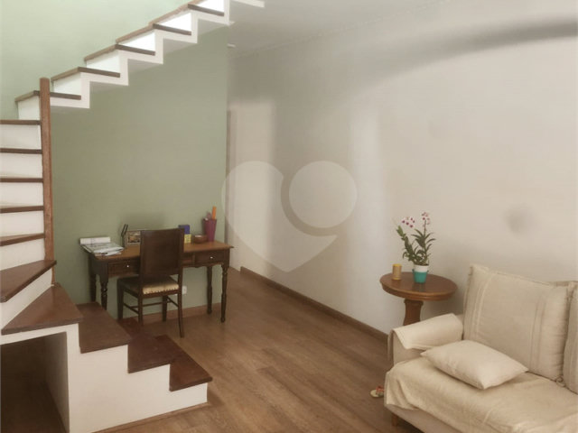 Sobrado à venda com 4 quartos, sendo 1 suíte,  em Tremembé, São Paulo, SP