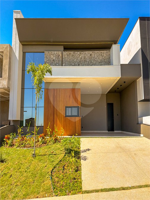 Casa à venda com 3 suítes no condomínio Residencial Dona Maria Candida, Indaiatuba - SP