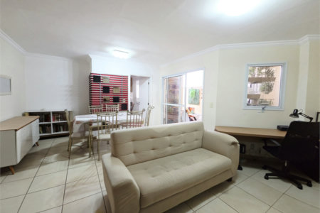 Apartamento à venda com 3 quartos, sendo 1 suíte,  em Jardim Guadalajara, Sorocaba, SP