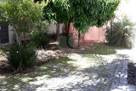 Barracão à venda em Cambuci, São Paulo, SP