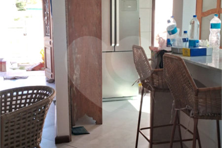Casa à venda com 5 quartos, sendo 2 suítes, em Long Beach (tamoios), Cabo Frio, RJ