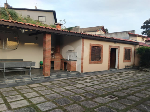 Casa à venda com 4 quartos em Barreiro, Mairiporã, SP