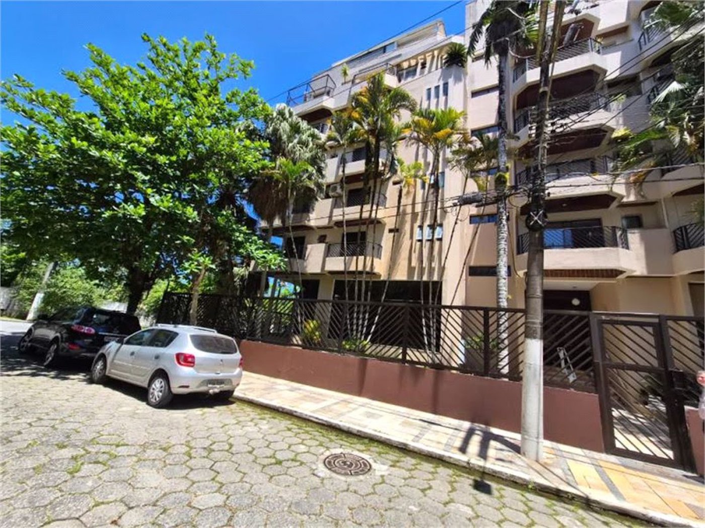 Apartamento Residencial à venda, Loteamento João Batista Julião, Guarujá - AP1261.