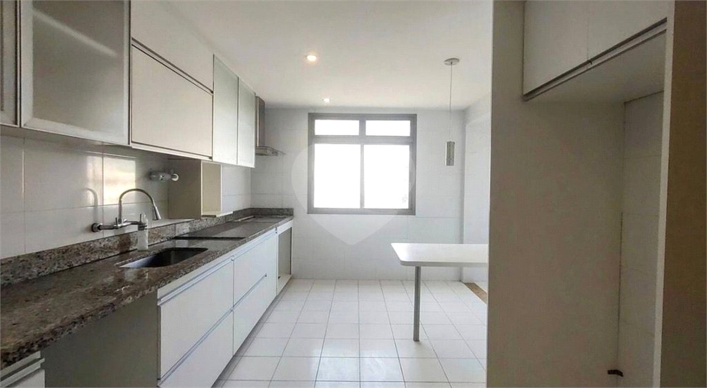 Cobertura à venda com 4 quartos, sendo 3 suítes, em Recreio dos Bandeirantes, Rio de Janeiro, RJ