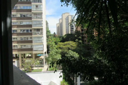 Apartamento à venda com 3 suítes em Real Parque, São Paulo, SP