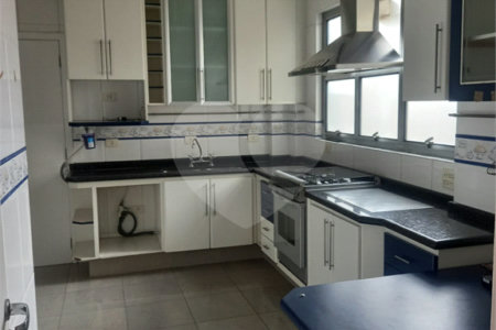 Apartamento à venda com 3 quartos, sendo 1 suíte, em Pinheiros, São Paulo, SP