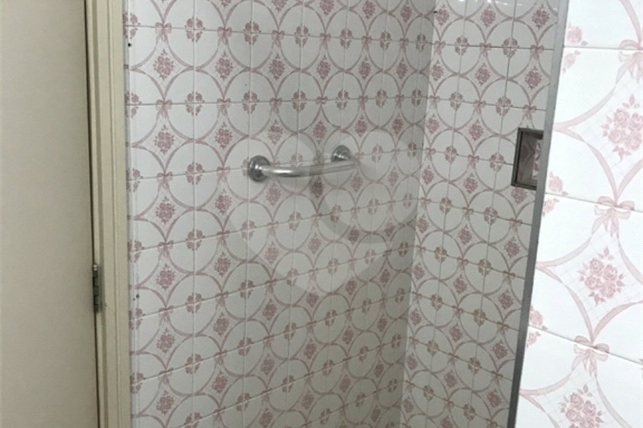 Sobrado à venda com 5 quartos, sendo 1 suíte, em Santana, São Paulo, SP