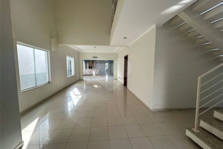 Casa à venda com 4 quartos, sendo 1 suíte,  no condomínio Lago da Boa Vista, Sorocaba - SP