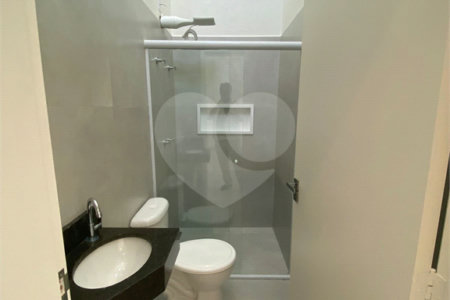 Casa à venda com 3 quartos, sendo 1 suíte, no condomínio Horto Florestal Villagio, Sorocaba - SP