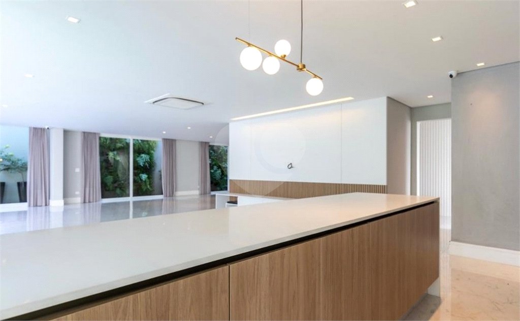 Casa à venda com 4 suítes no condomínio Hípica Garden, São Paulo - SP